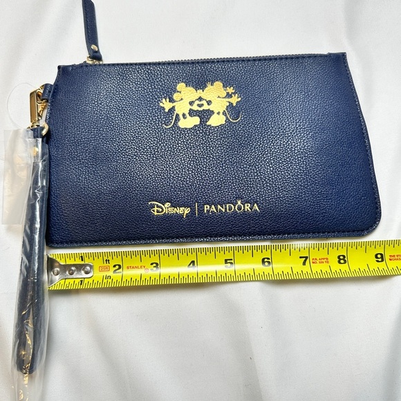 Disney Pandora Blue Clutch/Wristlet Gold Accents and Kissing Minnie & Mickey - Picture 3 of 6
